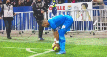 混团世界杯｜王楚钦一日完成三项切换：有点累，靠适应与队友信心