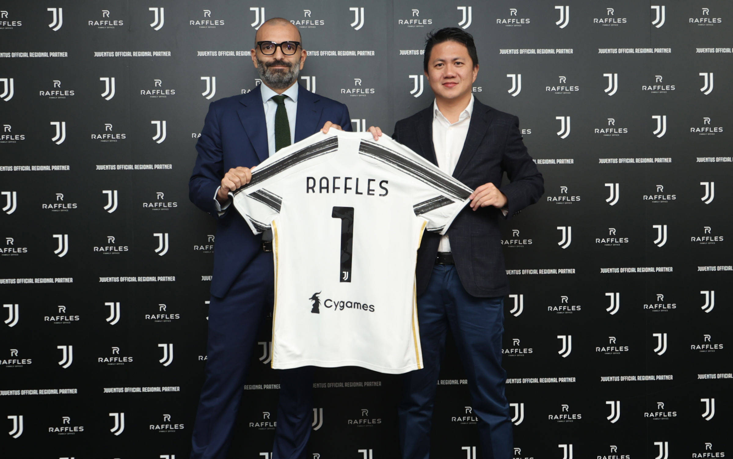 半场战报：莱切0-0比萨（半场战况：莱切与比萨互交白卷）