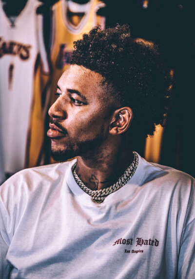 同曦新秀连续打出高光（同曦新秀连场闪耀）