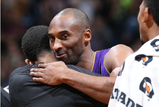 塔雷：拥有魔笛这样的导师是亚沙里的优势，我们对他充满信心（塔雷：有魔笛指点让亚沙里更具优势，我们对他信心十足）