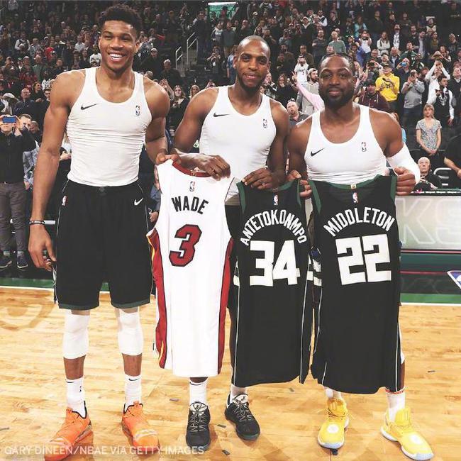 J1联赛2025年度最佳阵：相马勇纪、田中聪入选，2名外援在列（J1联赛2025最佳阵容揭晓：相马勇纪、田中聪上榜，两名外援入围）